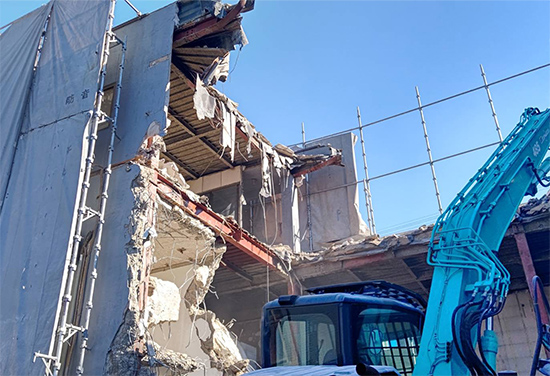 アスベスト調査から解体工事までワンストップ